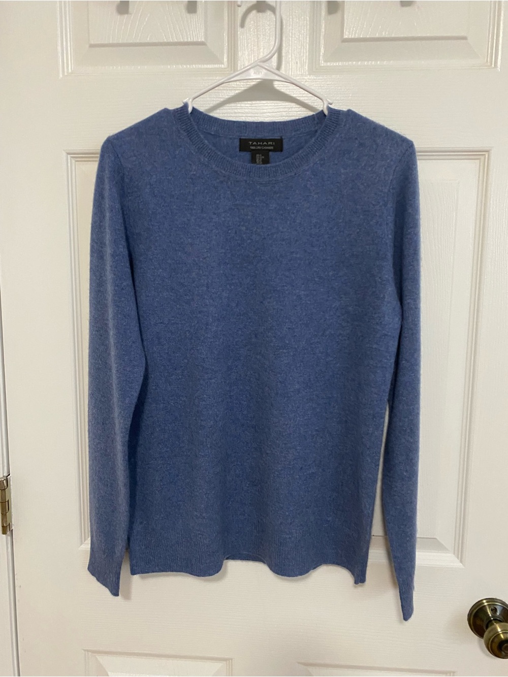 Tahari Women’s 100% 2-Ply Cashmere Crewneck Sweater